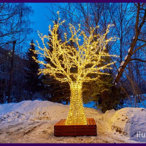 Украшение улицы светящимся деревом со скамейкой и подсветкой профессиональной иллюминацией