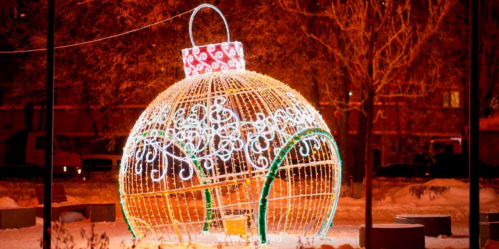 Светодиодный шар-арка в городе Домодедово на Новый год
