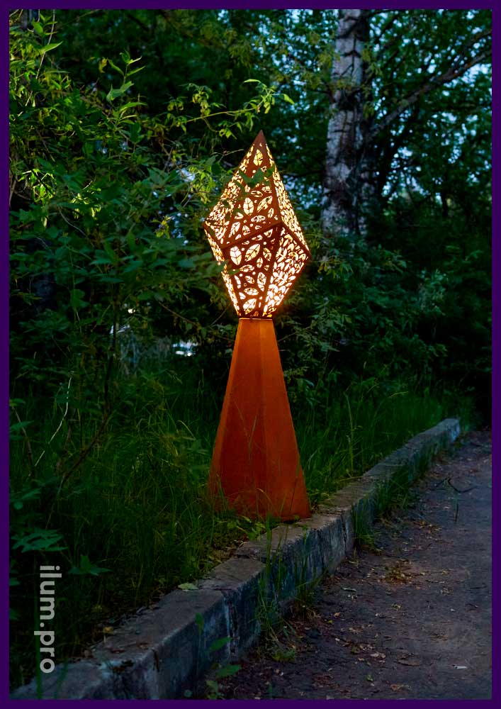 Садово-парковый светильник Кристалл из стали COR-TEN для улицы и помещений