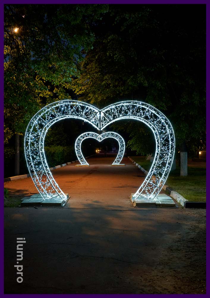 Светодиодные арки в форме сердца с профессиональной иллюминацией для улицы