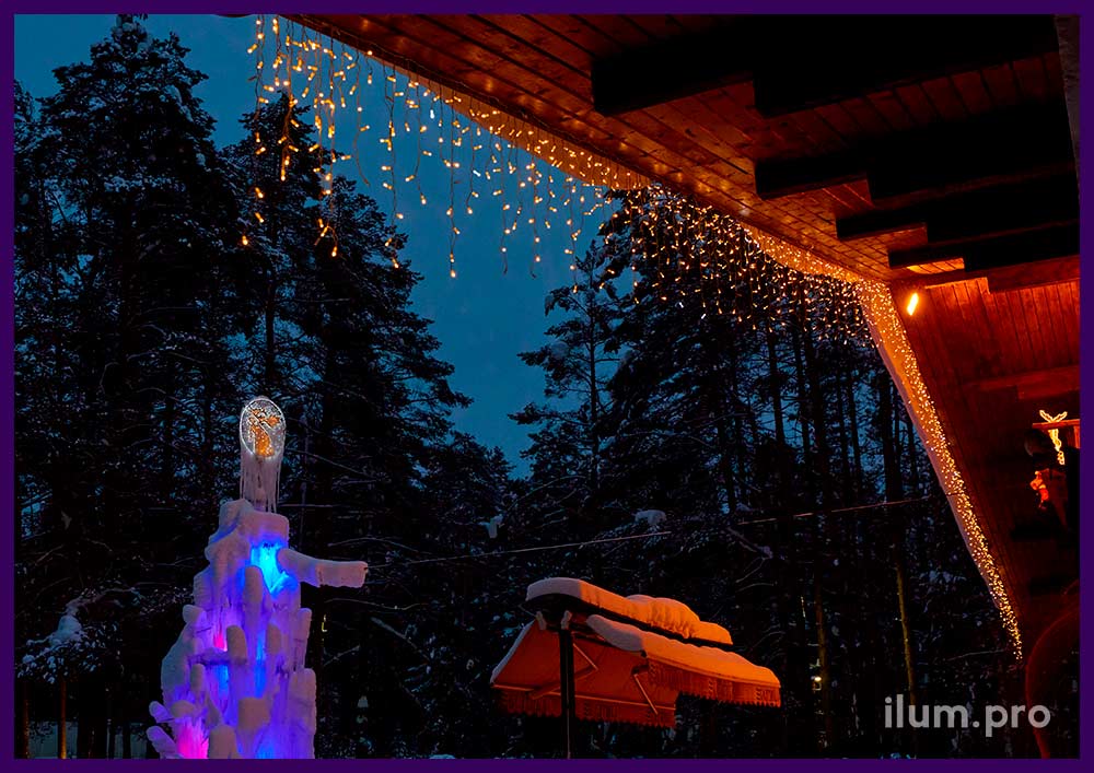 Новогодняя ёлка с гирляндами и прожекторами RGB, металлический каркас со льдом