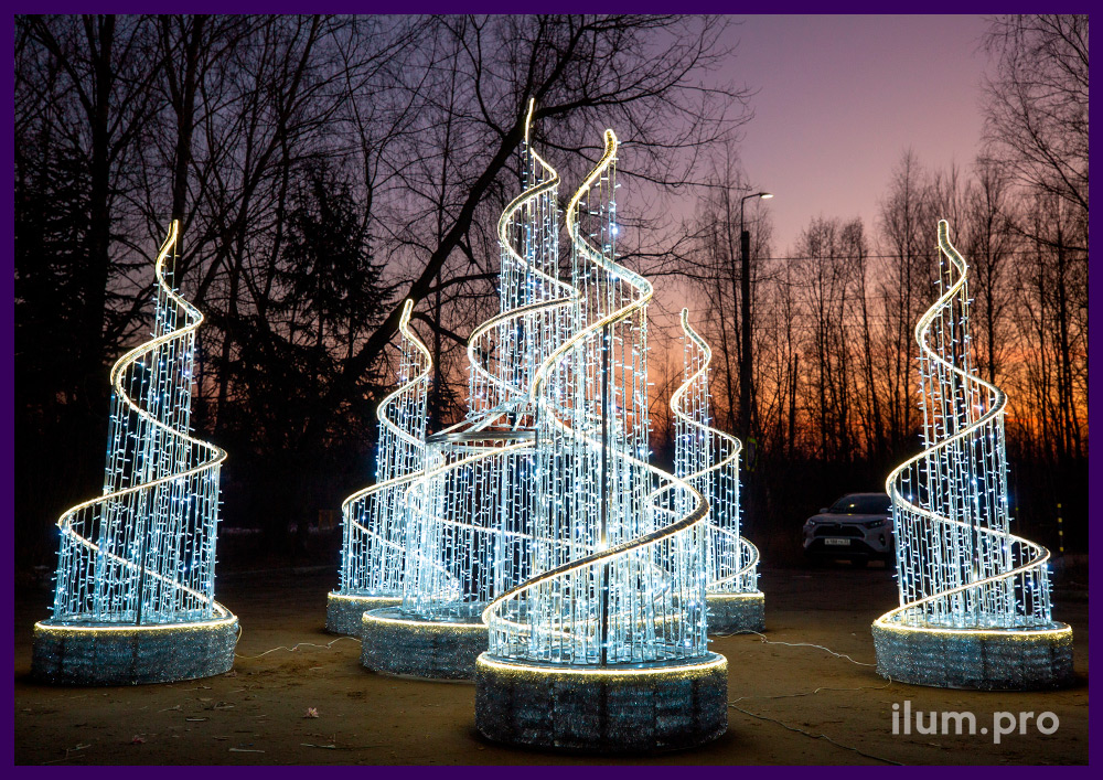 Новогодние световые фонтаны из алюминиевого каркаса и светодиодной иллюминации с защитой от осадков и мороза