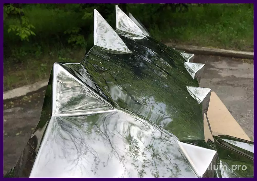 Создание зеркального, нержавеющего арт-объекта в форме полигональной осетровой рыбы
