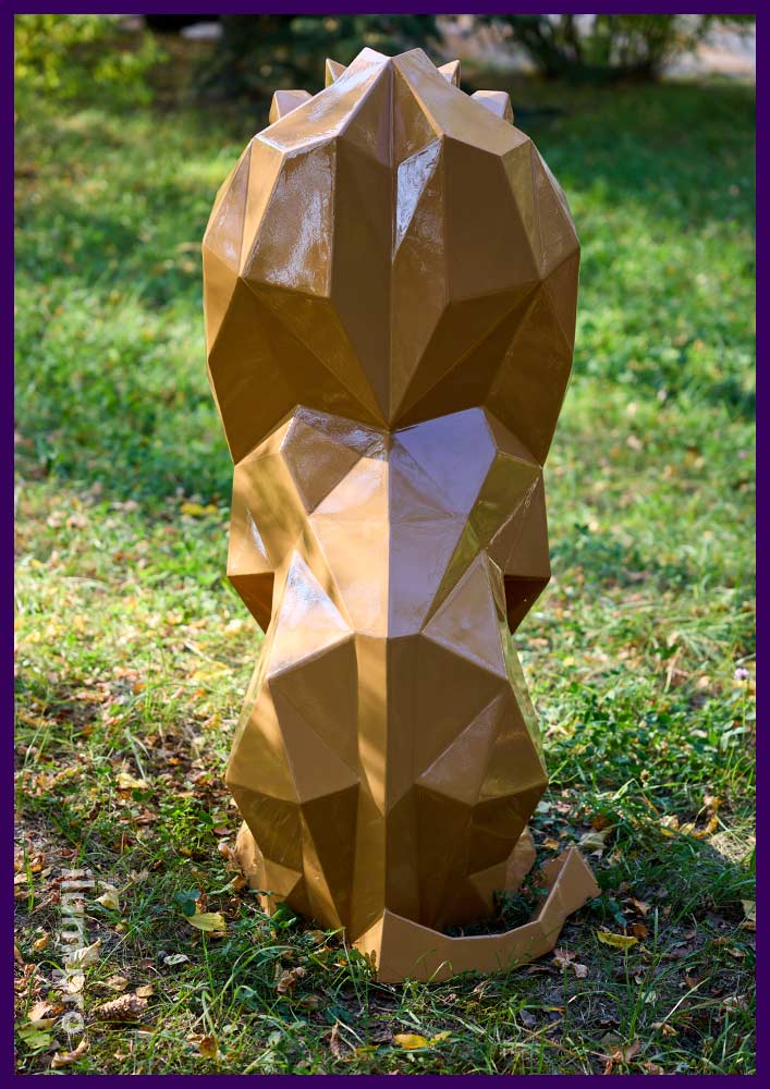 Лев полигональный - скульптура для украшения парка