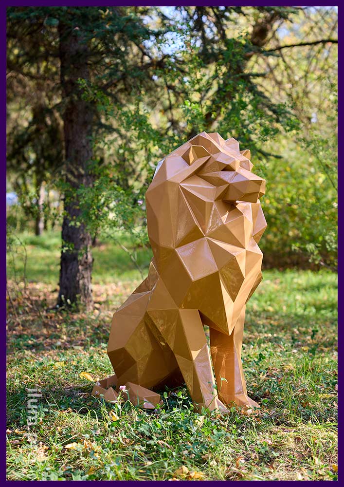 Львы полигональные металлические - скульптура из крашеной стали гранёной формы