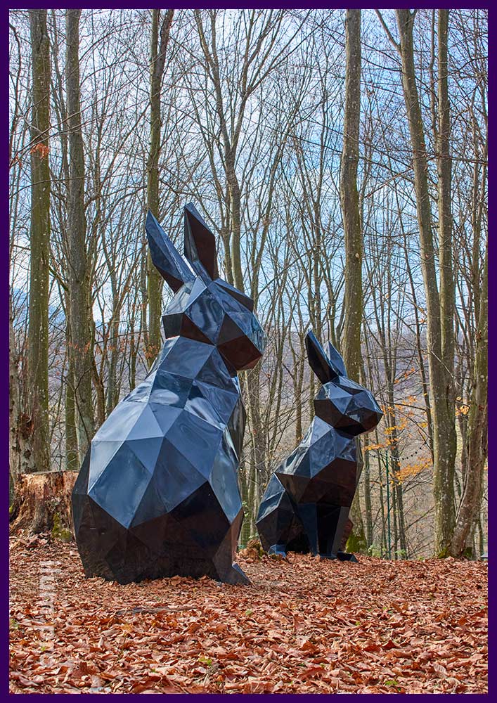 Заяц металлический, чёрный - полигональная скульптура для благоустройства парка
