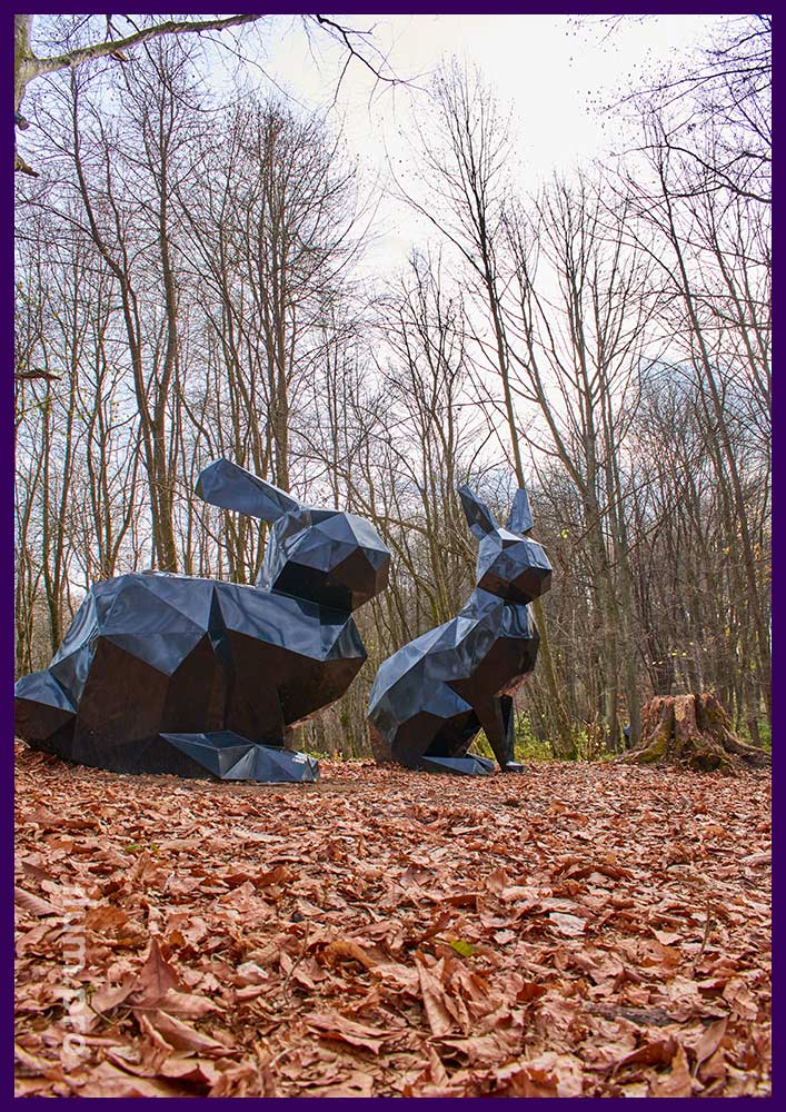 Благоустройство территории парка в Северной Осетии полигональными скульптурами в форме зайцев