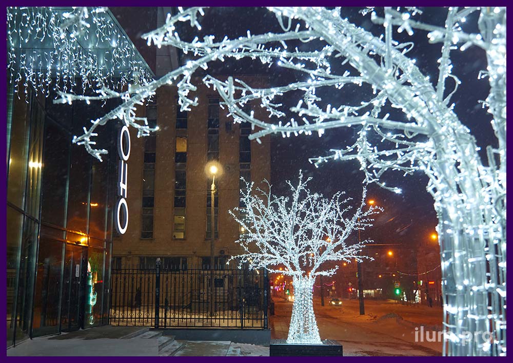 Новогодняя иллюминация в Пензе - световые деревья